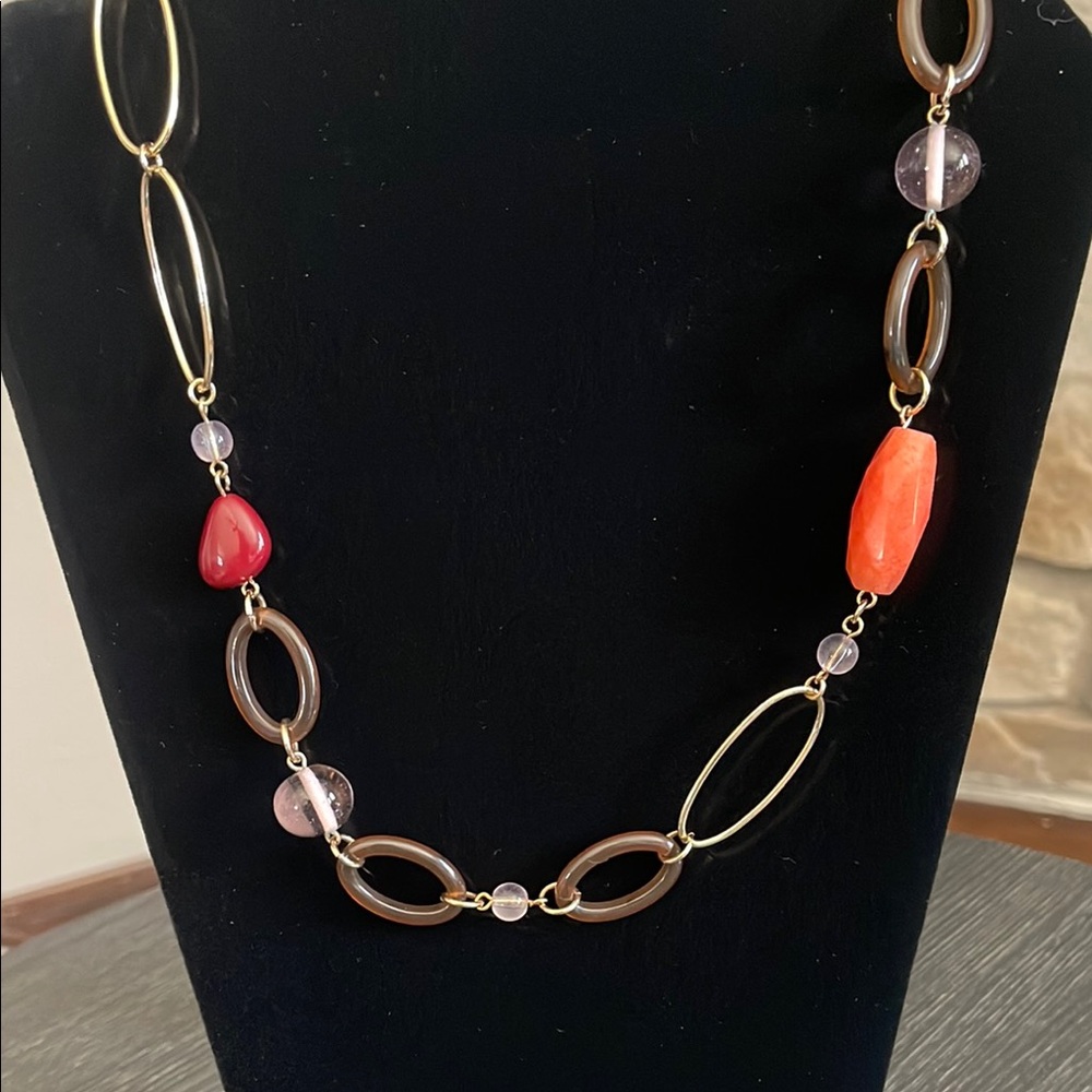 3/$25 🍀Lia Sophia NWOT. Elegant Gold Tone Multicolor Necklace